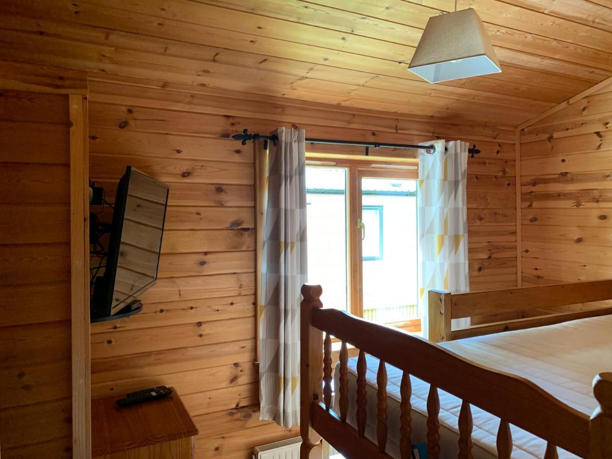 Immaculate 3-Bed Lodge In Hawick Exterior photo